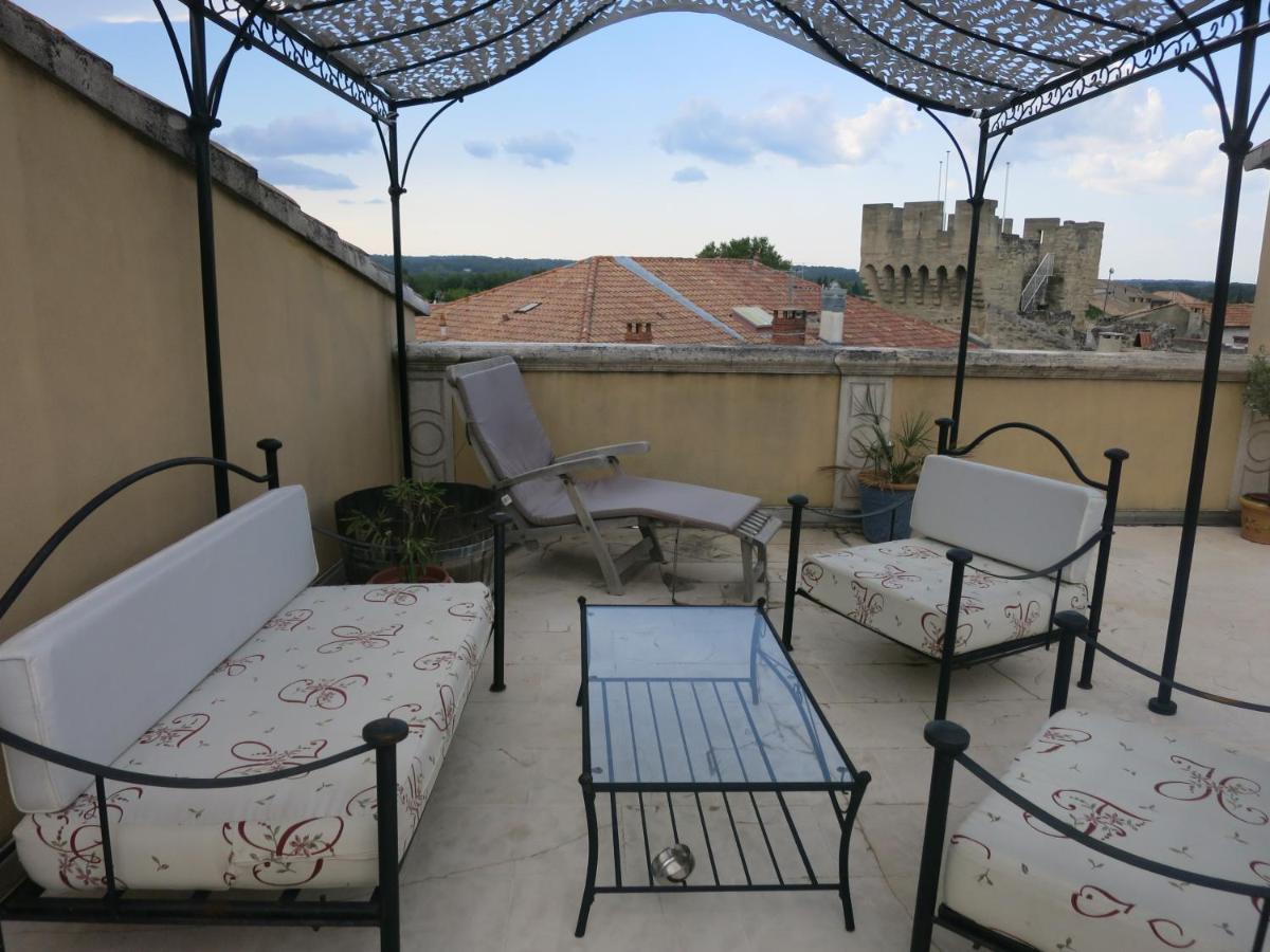 Entre Vignes Et Dentelles Hotel Courthezon Luaran gambar